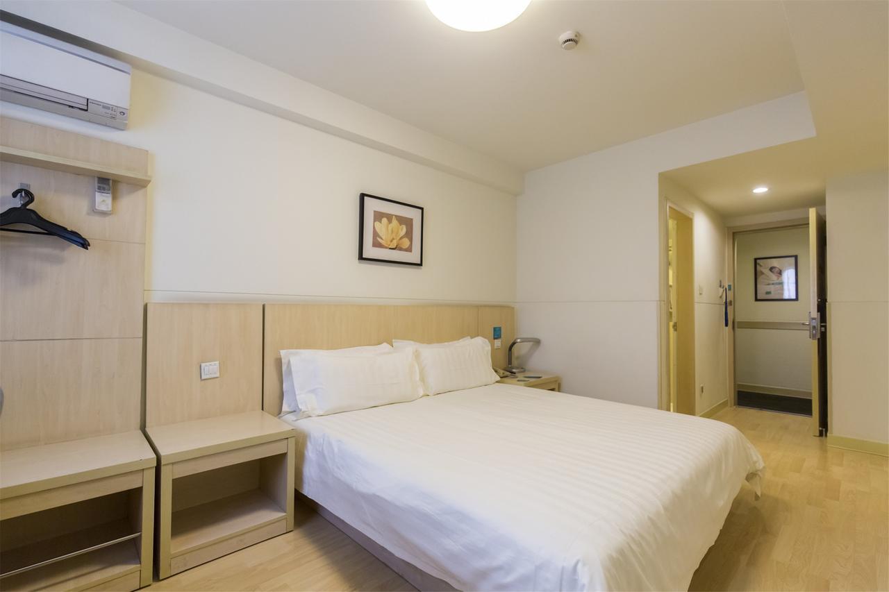 Jinjiang Inn Chengdu Chunxi Road Taiguli Hotel Kültér fotó